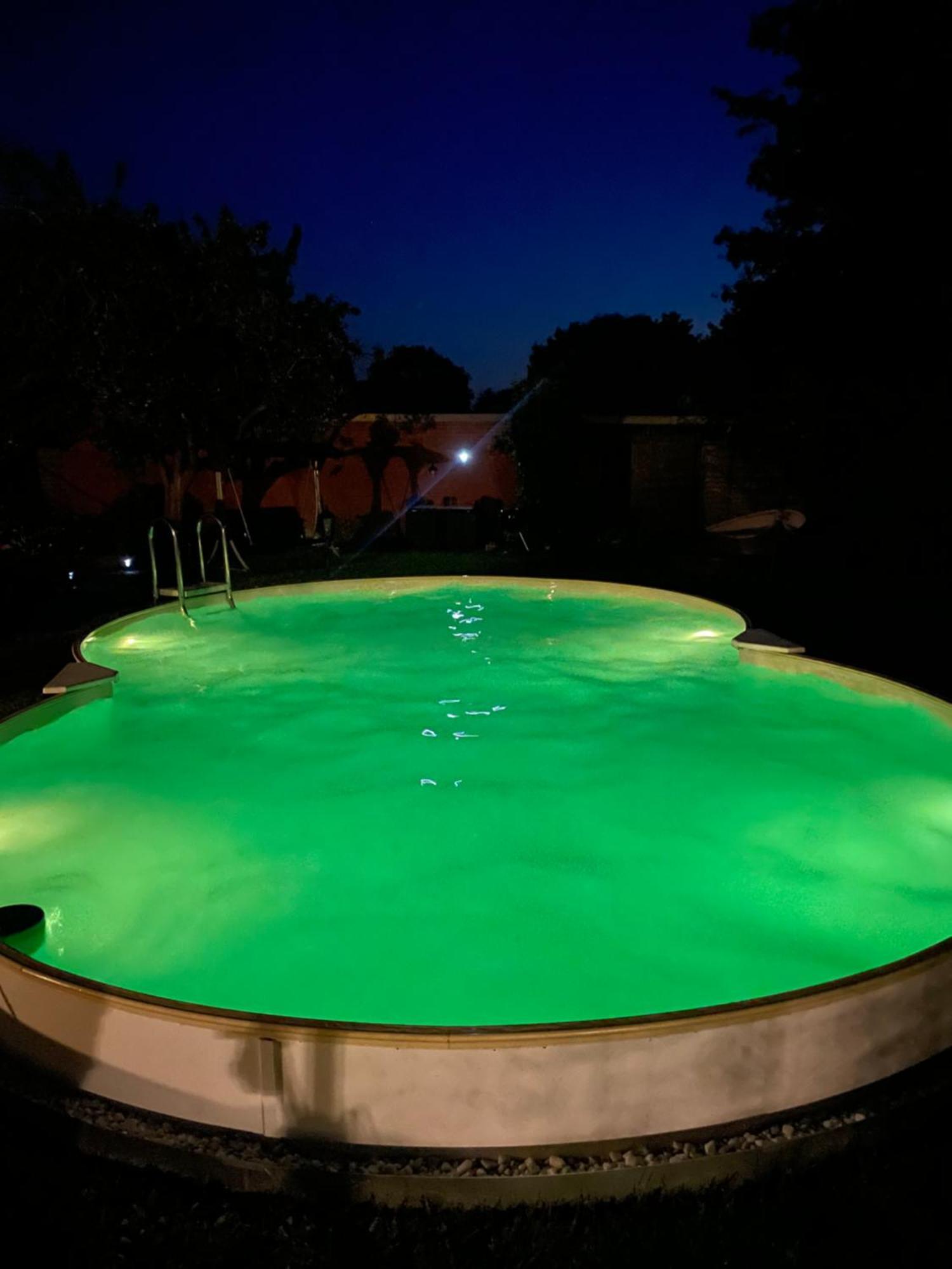 Apartment Mit Garten Und Pool In Ostseenaehe Ahrensbok Esterno foto
